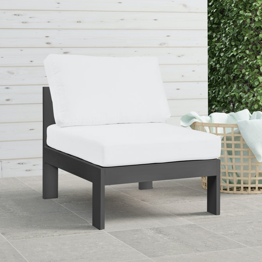 Silla modular sin brazos de aluminio para patio exterior Nizuc, color blanco y marrón