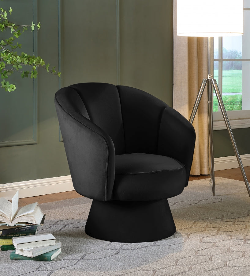 Silla decorativa Swanson de terciopelo negro