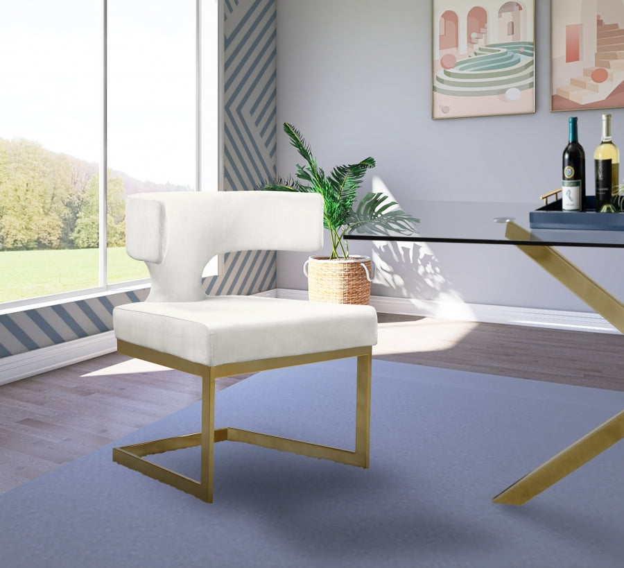 Silla de comedor Alexandra de terciopelo Crema