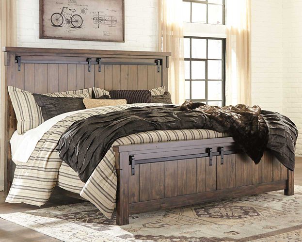 Lakeleigh King Panel Bed image
