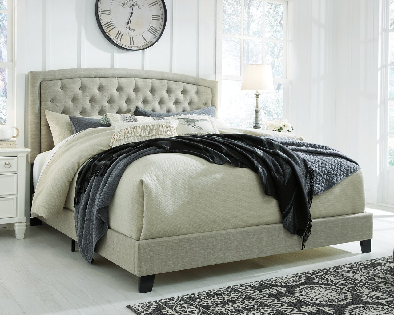 Cama tapizada Jerary King 