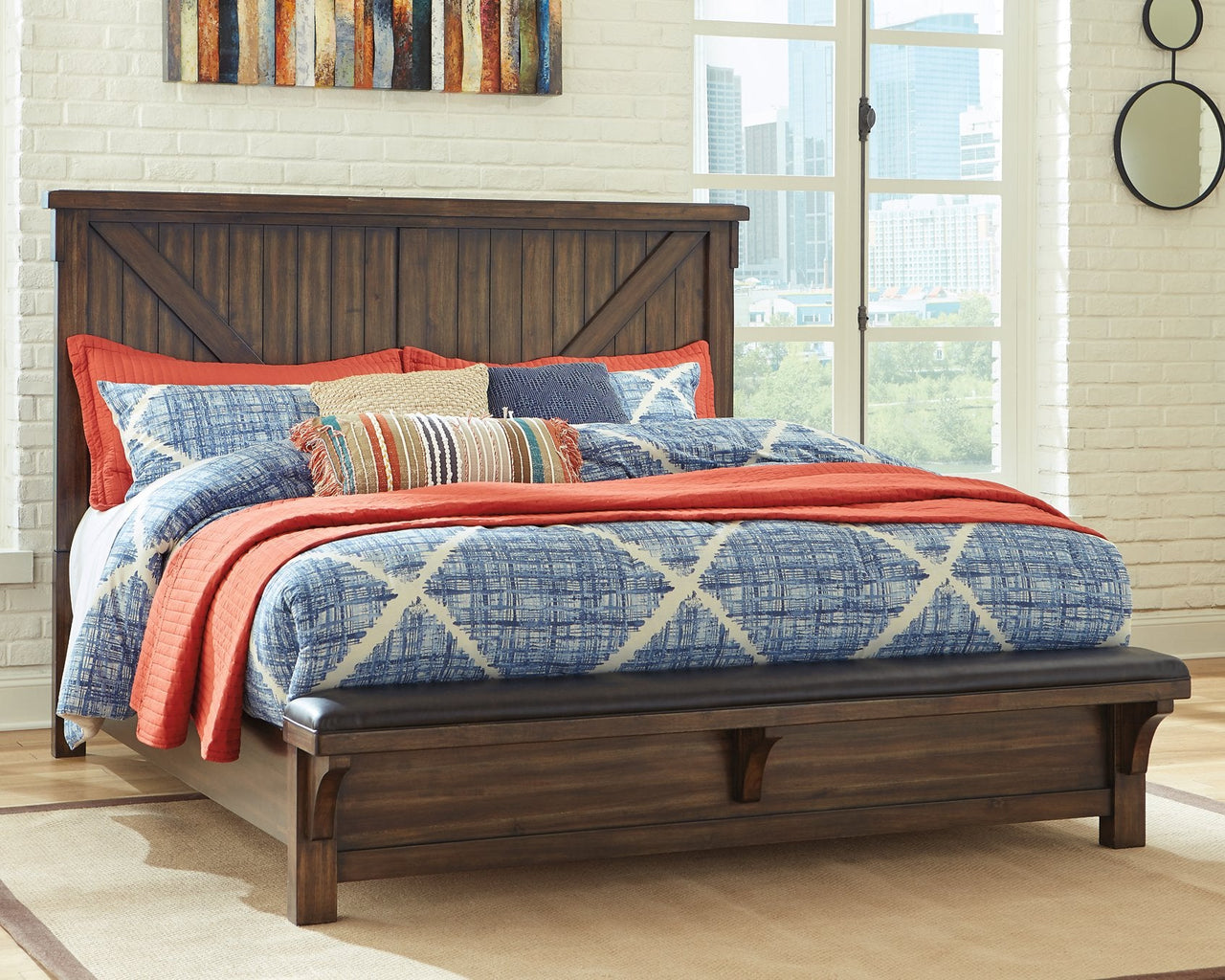 Lakeleigh King Panel Bed with Upholstered Bench image