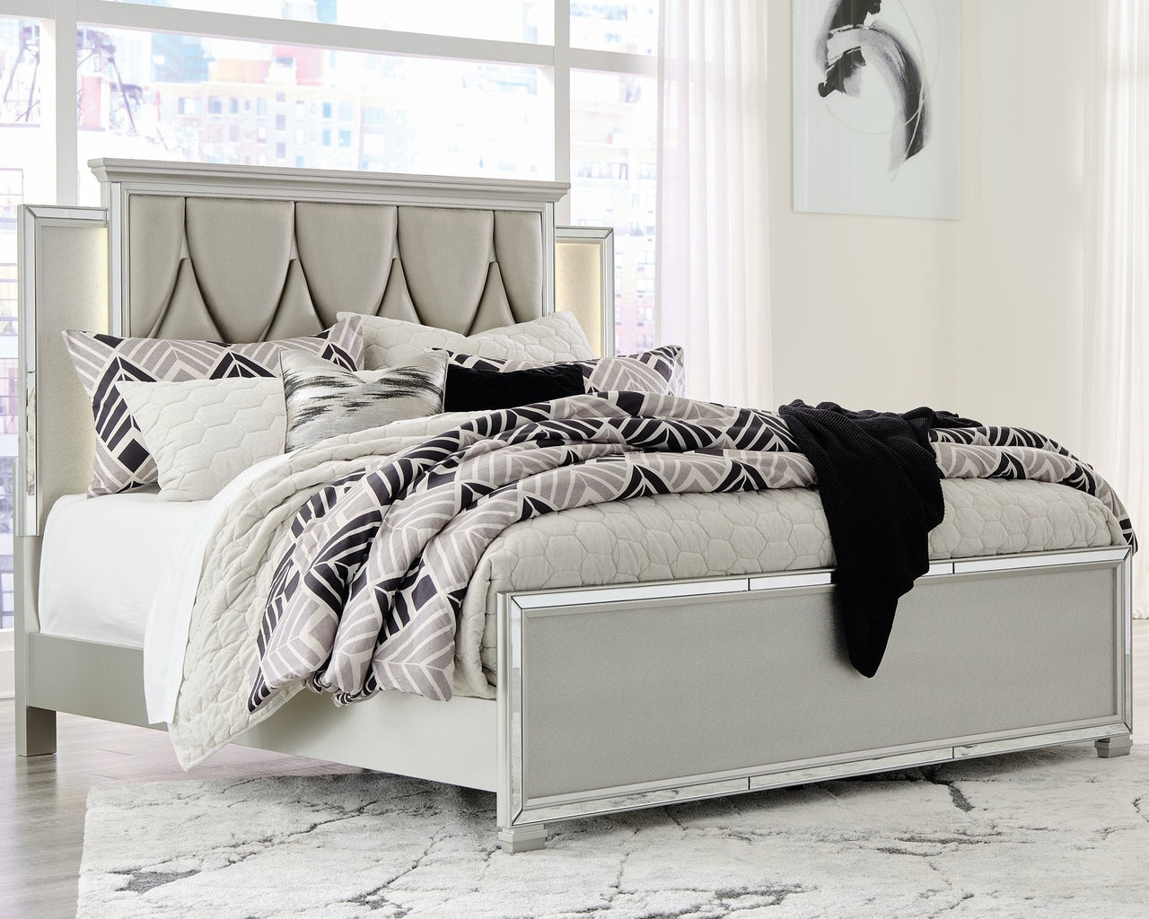 Lindenfield Queen Panel Bed image