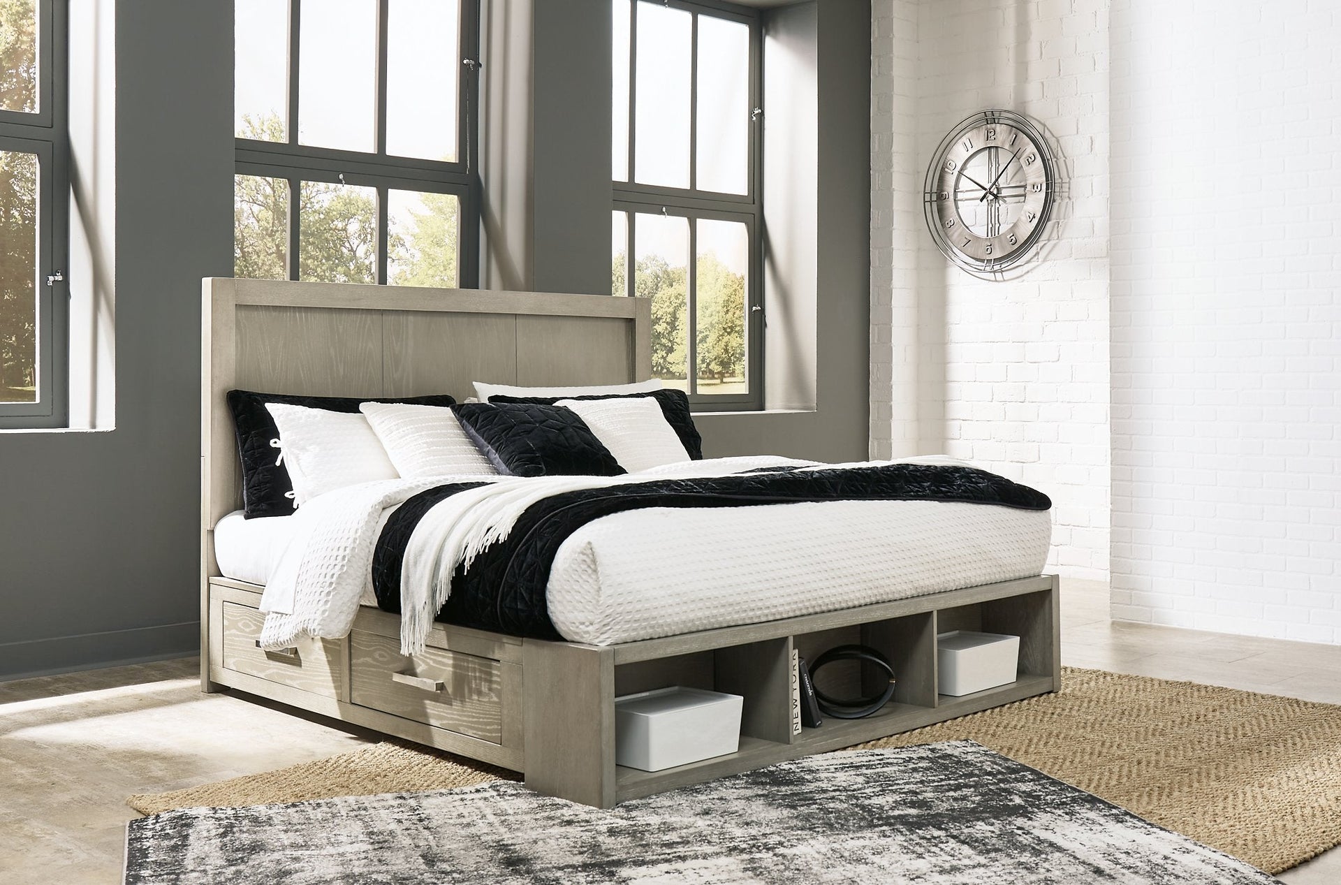 Fawnburg King Panel Bed with Storage image