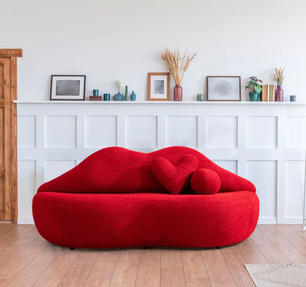 Loveseat Lips Red Boucle. Próximamente.