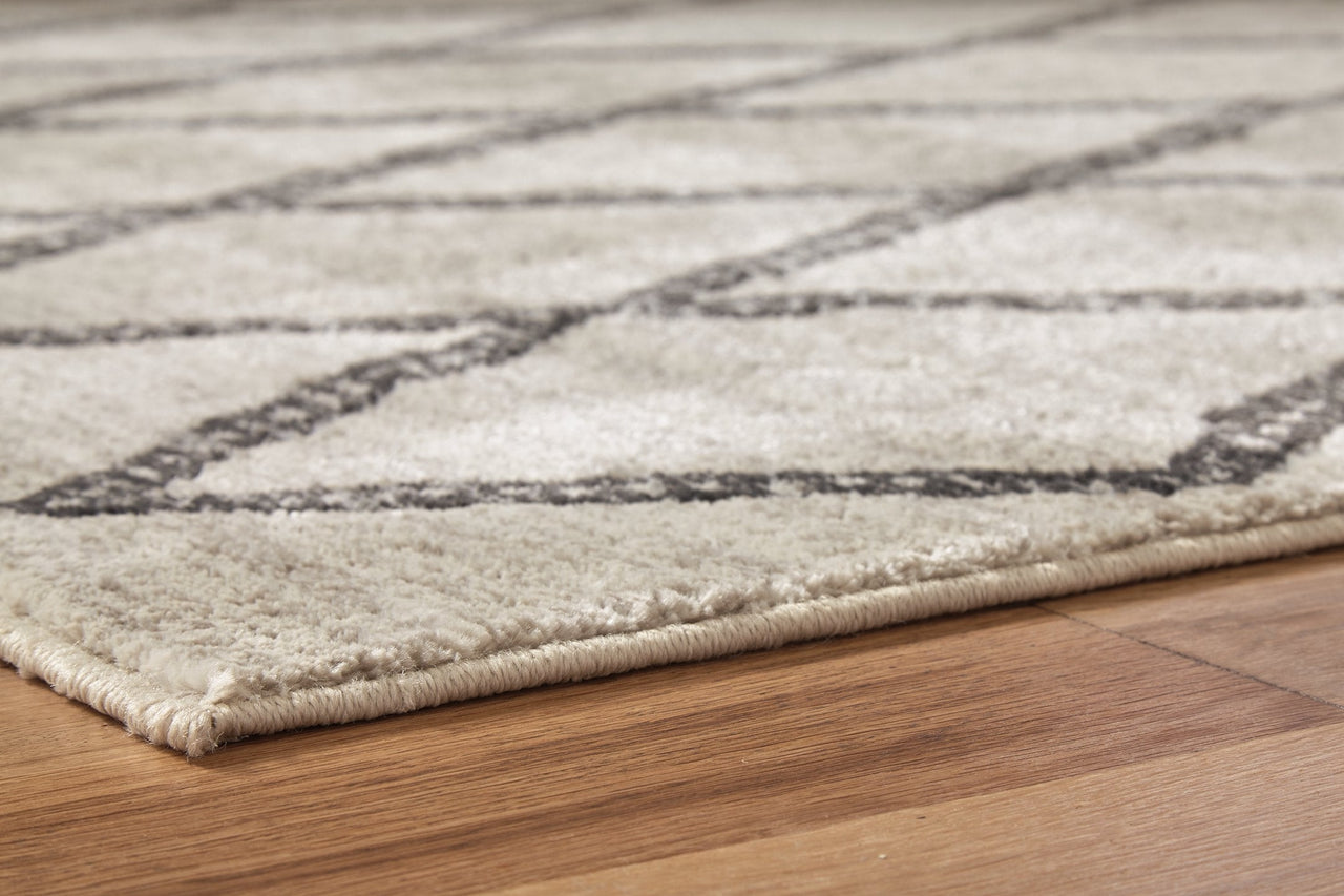 Jarmo 5' x 7' Rug image