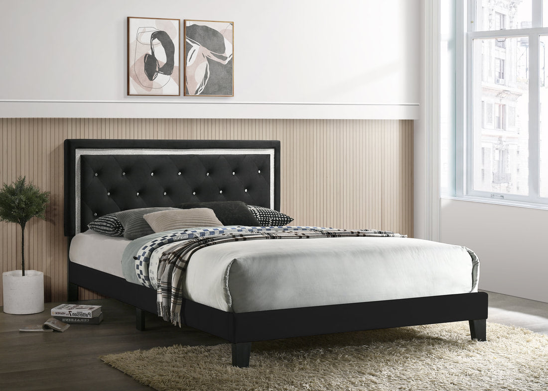 Cama con plataforma completa de terciopelo negro Passion.
